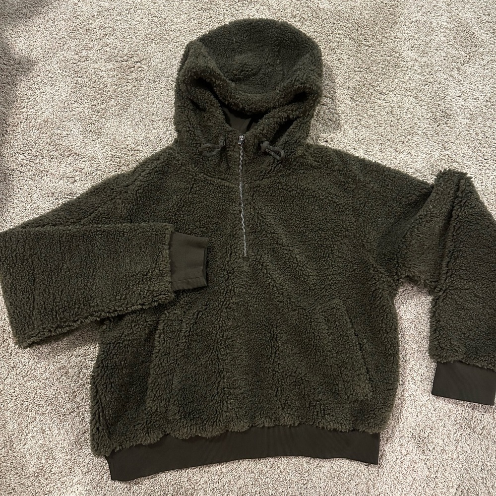Lululemon Sherpa sweatshirt